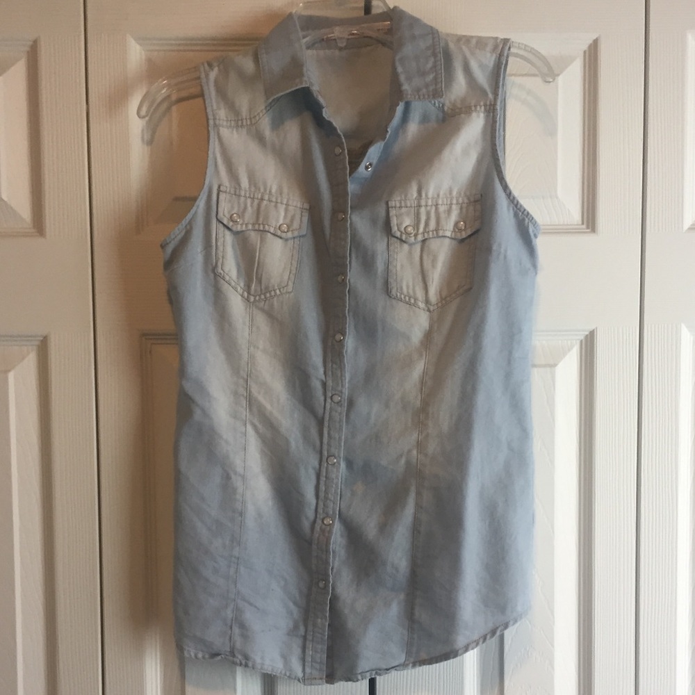 Denim sleeveless shirt Sz Med